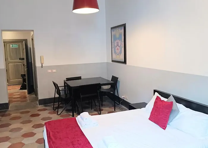 Appartamento 5 Scole Roma